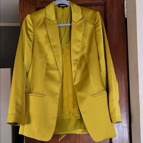 Express Women's Blazer - Vibrant citrus and camo NWOT - Picture 3 of 5
